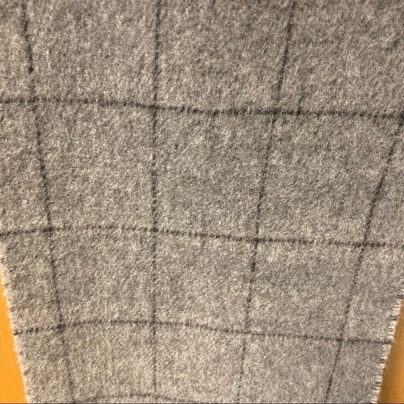 POLO Ralph Lauren Wool Blend Checkered Scarf with Fringe - Picture 4 of 6